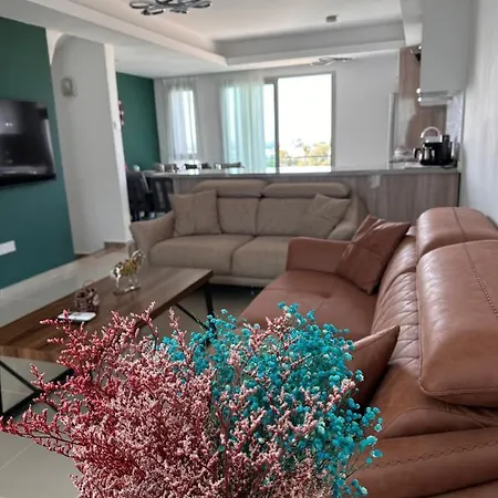 Beverly Hills - Luxury Design In Kyrenia * Cirénia