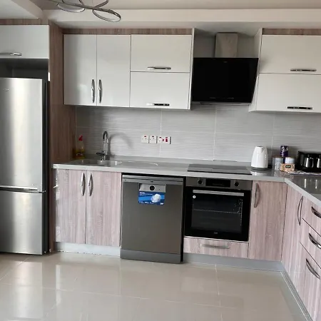 Villa Beverly Hills - Luxury Design In Kyrenia *