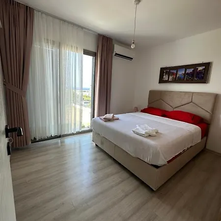 Beverly Hills - Luxury Design In Kyrenia فيلة